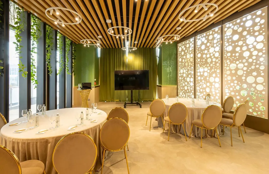 Hotel International Iasi-1