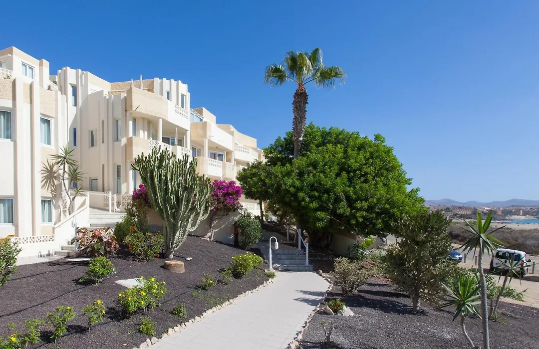 R2 Maryvent Beach Apartments-1