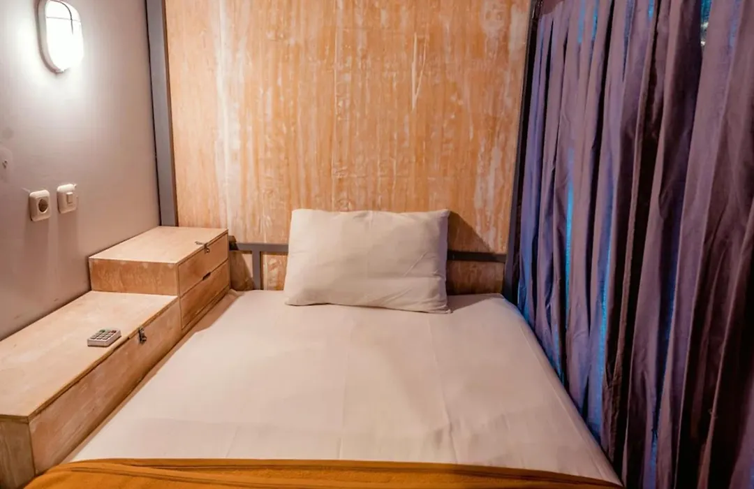 Lushy Hostel Canggu-1