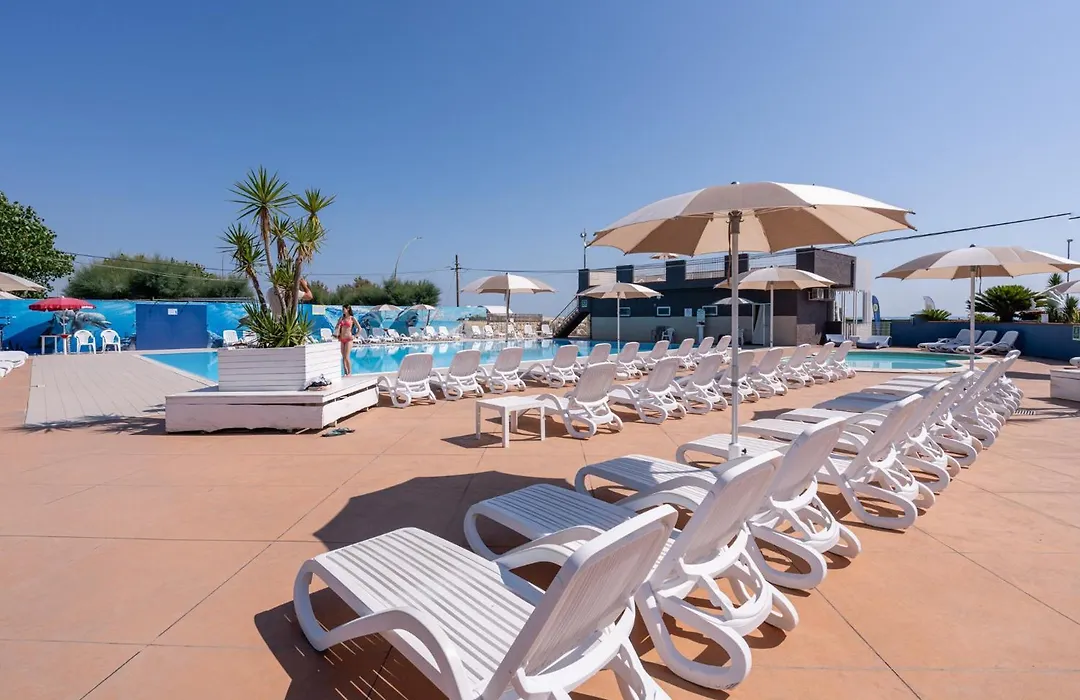 Club del Sole Roseto degli Abruzzi Easy Camping Village-1