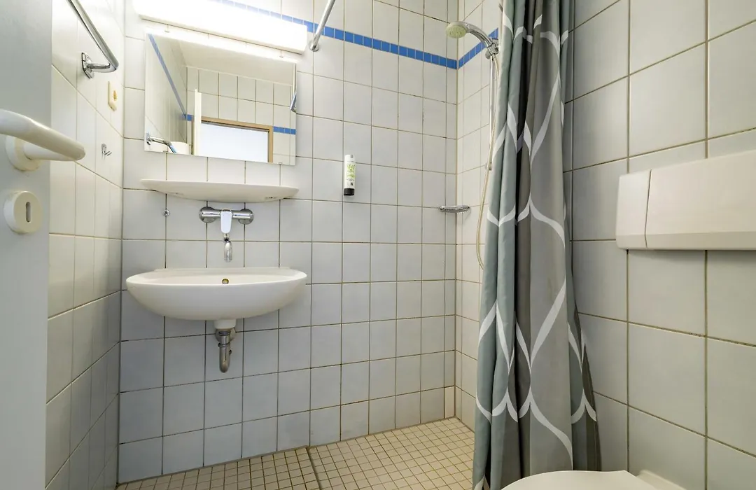 StayInn Hostel und Gästehaus-1