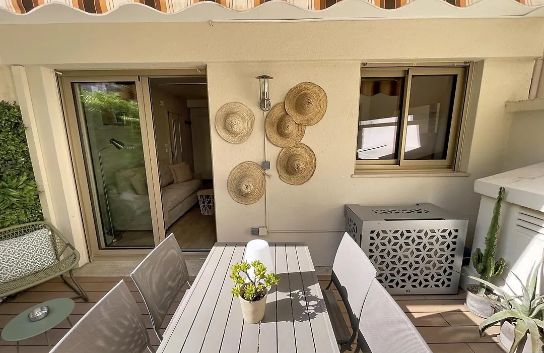 Cannes Le Vendome-1