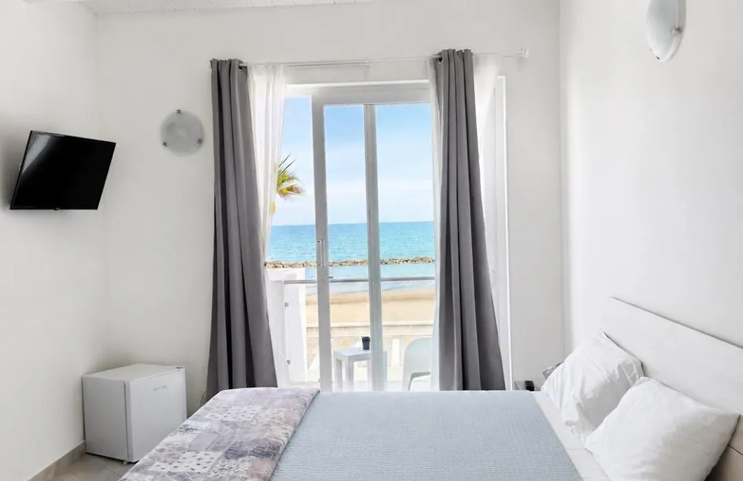 Carfagnini Rooms-1