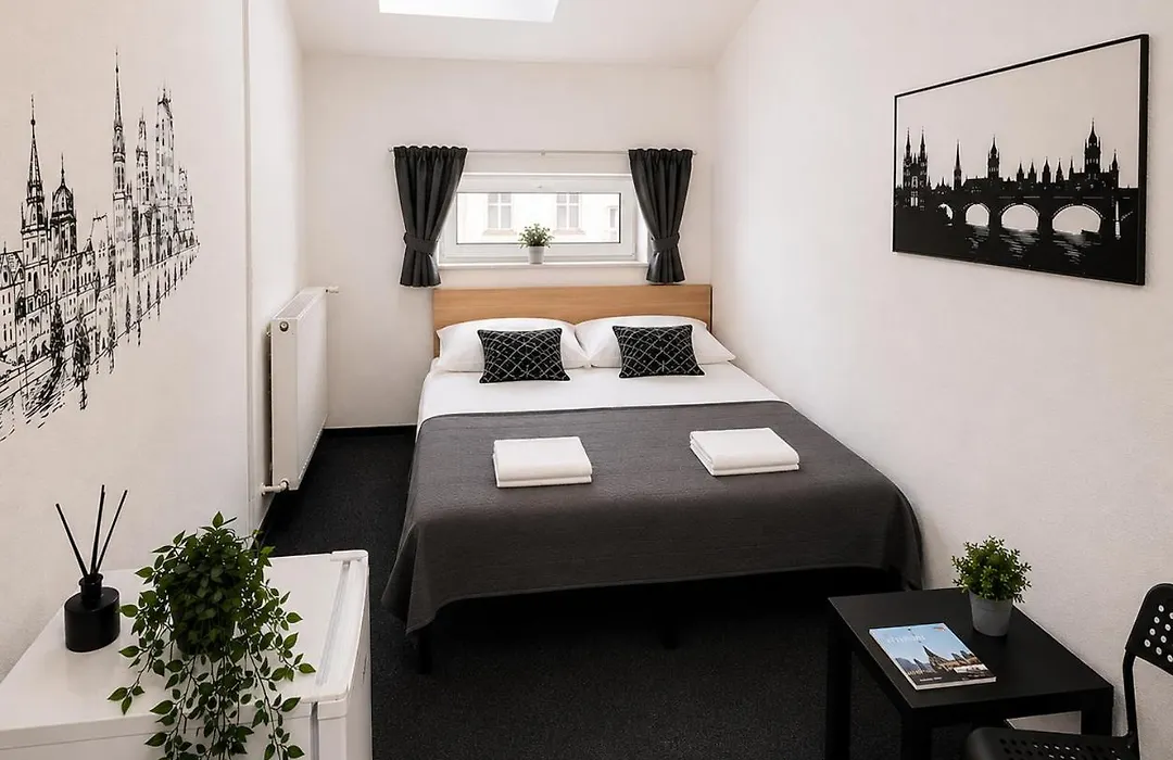 Hostel V38-1