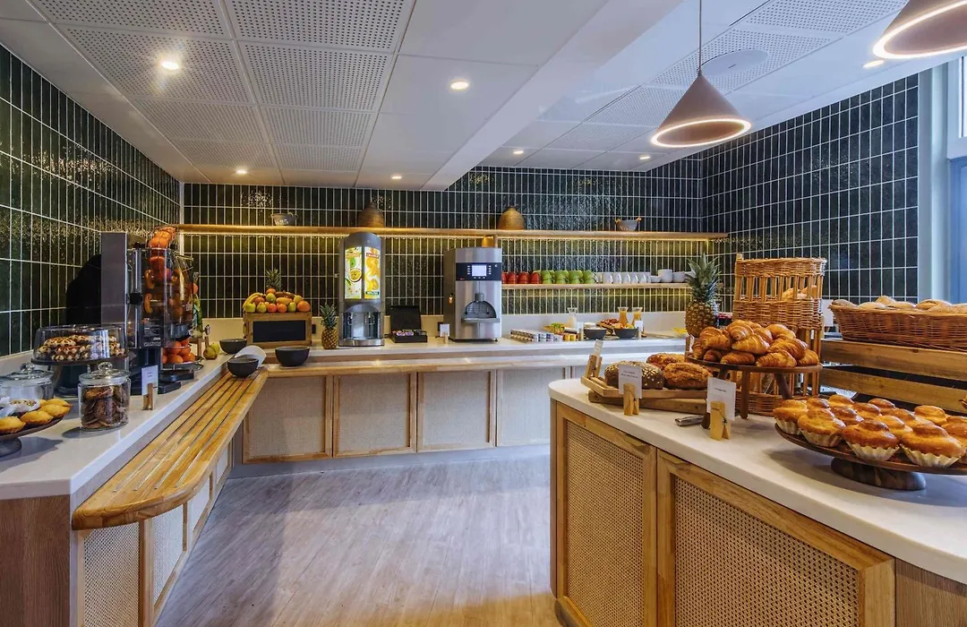 Ibis Styles Antibes-1