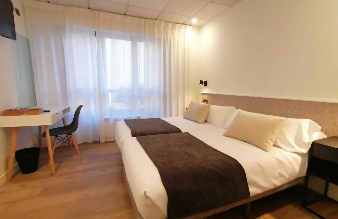 Auditorio Rooms Boutique Oviedo-1