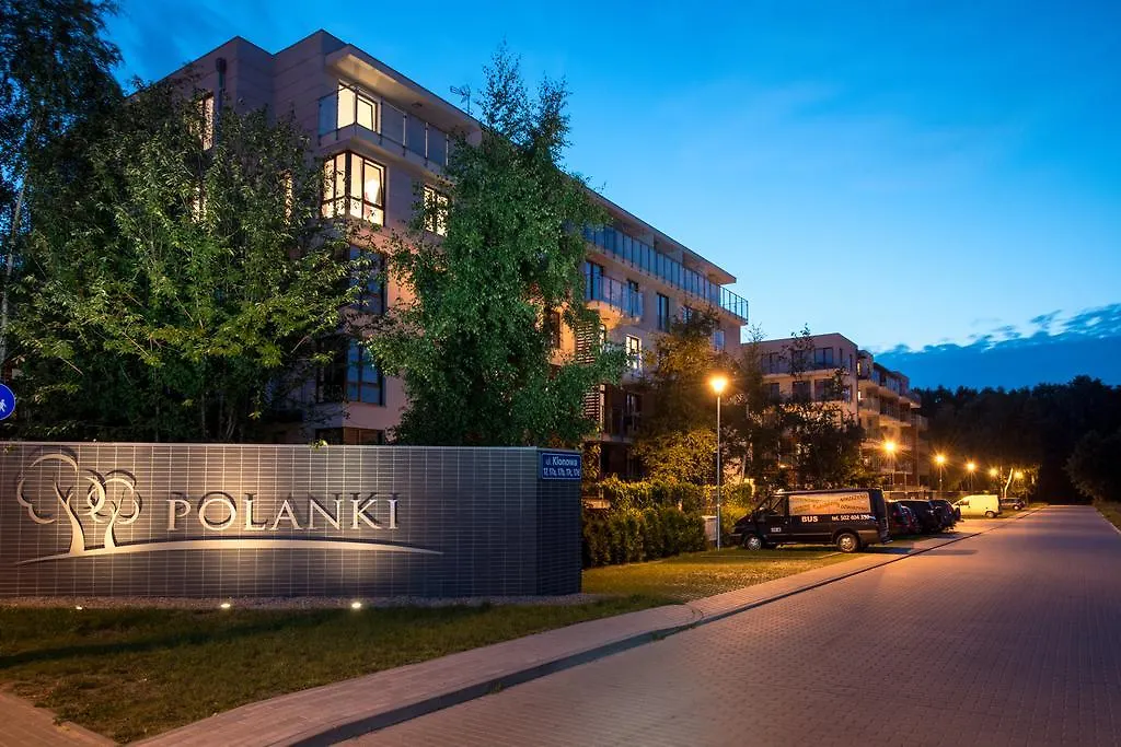 Apartamenty BalticON Polanki - Sauna, Fitness inclusive - Basen latem, Pool im Sommer-1