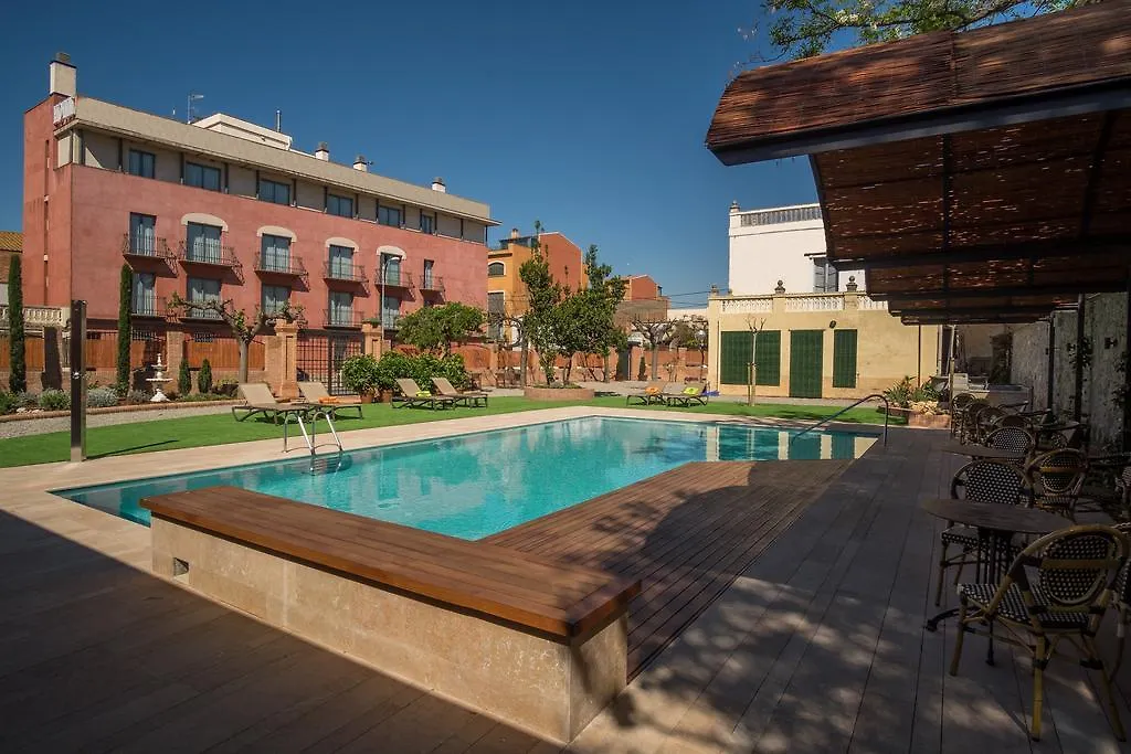 Apartaments Suites Sant Jordi-1