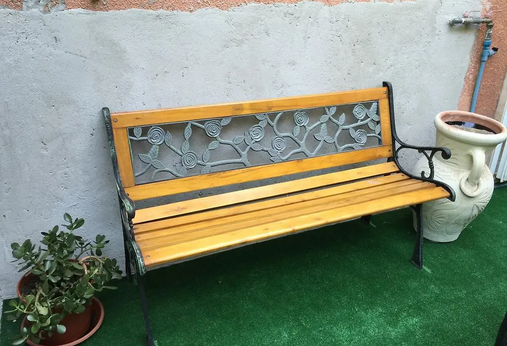 Rome City Hostel-1