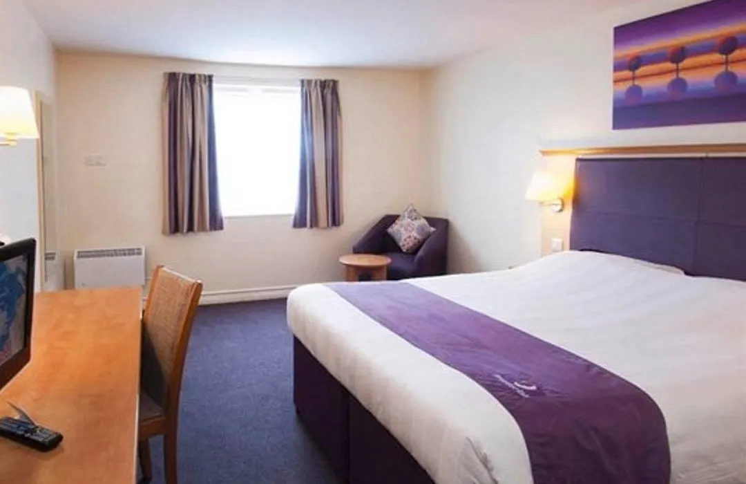 Premier Inn Basildon South-1