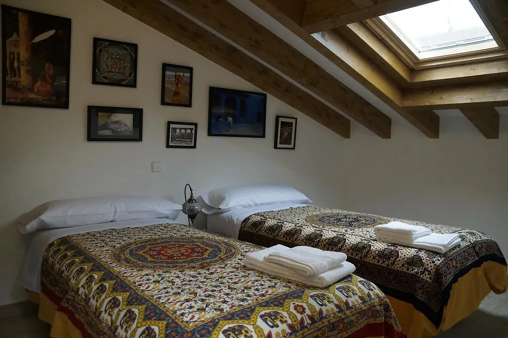 Casas De Valois-1