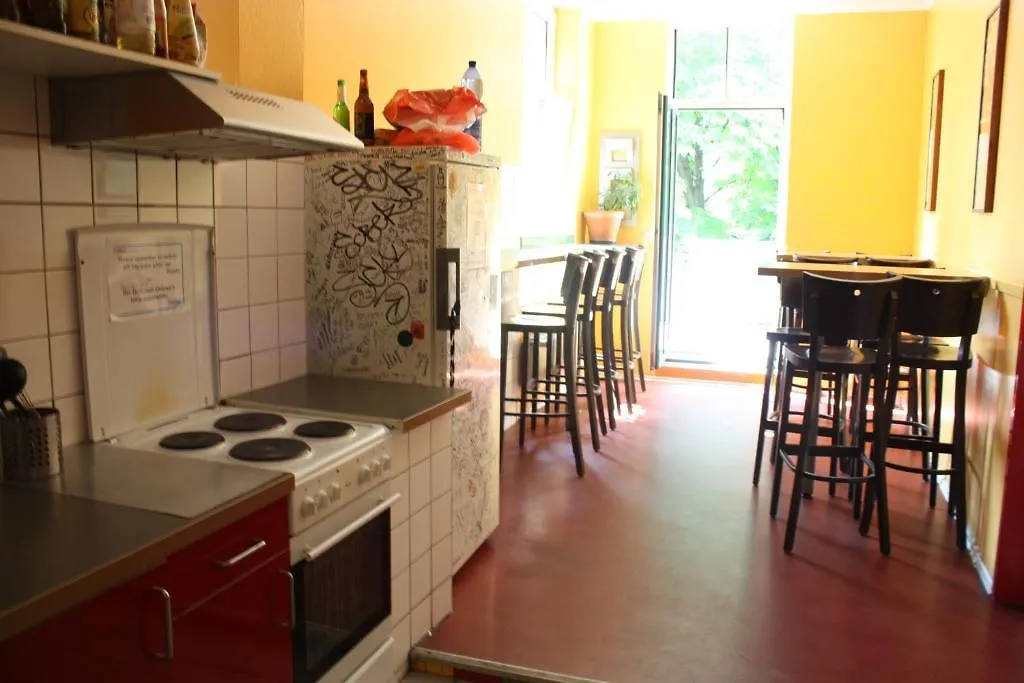 Baxpax Kreuzberg Hostel-1