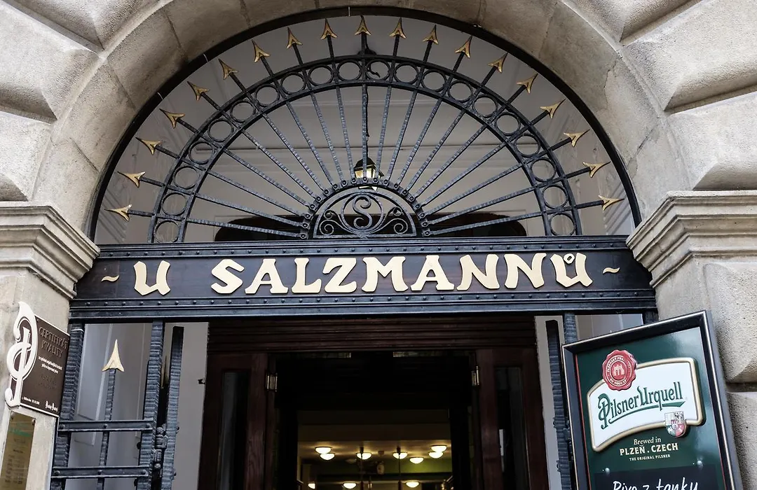 Hotel U Salzmannů-1