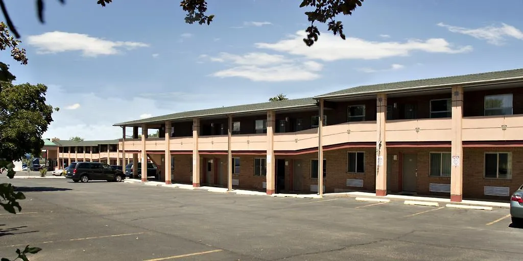 Knights Inn At Cedar City-1