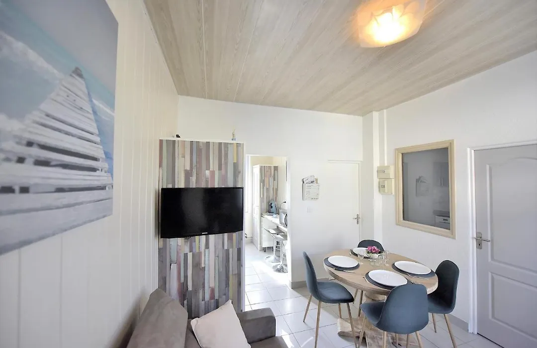 Appartement Mer - 50m Front de Mer-1