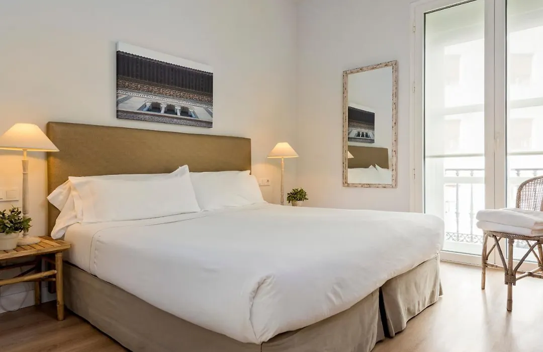 Suites Sevilla Plaza-1