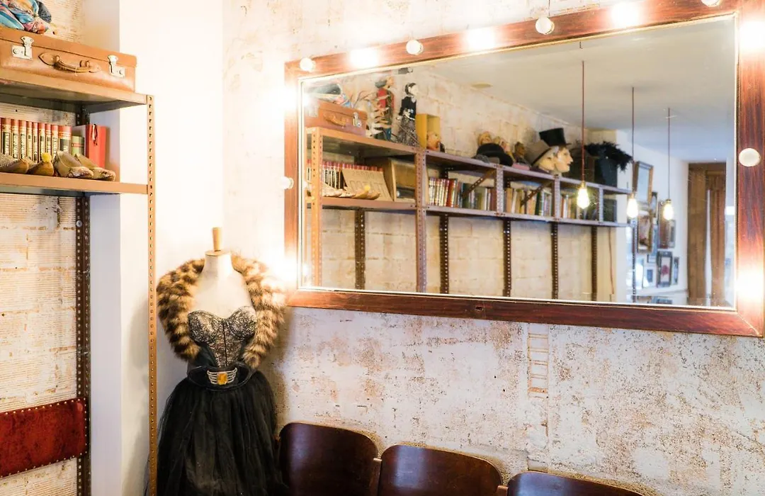 Pars Teatro Hostel (Adults Only)-1