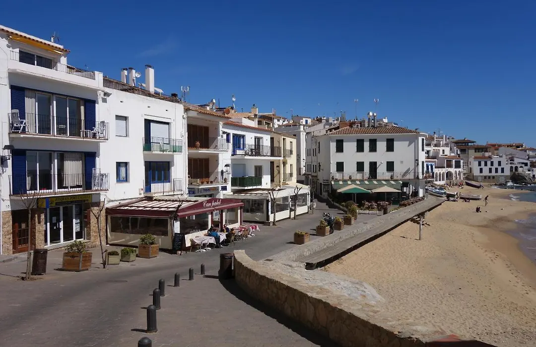 Apartamentos Port-Pelegri-1
