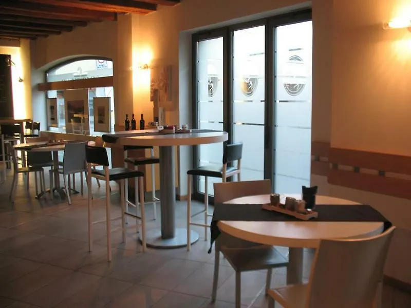 Hotel Vittoria-1