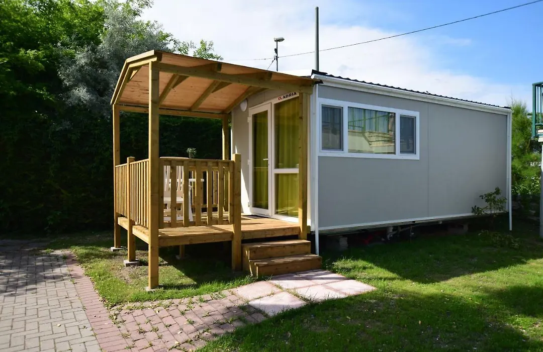 Villa Al Mare Camping - 4 Stelle-1