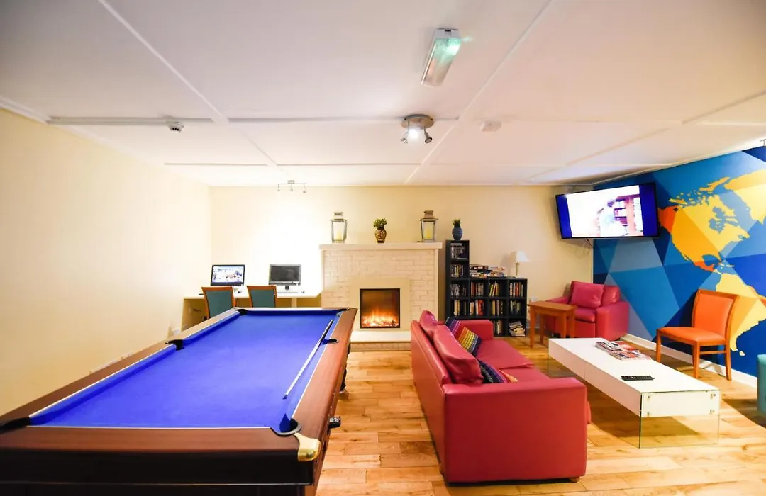 Snoozles Quay Street Tourist Hostel-1
