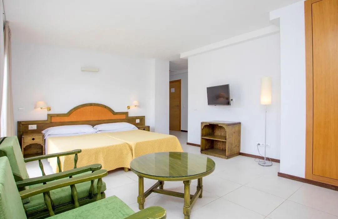 Apartamentos Bon Lloc-1