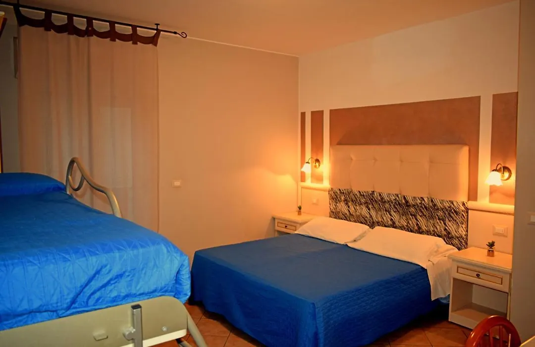 Hotel Donau-1
