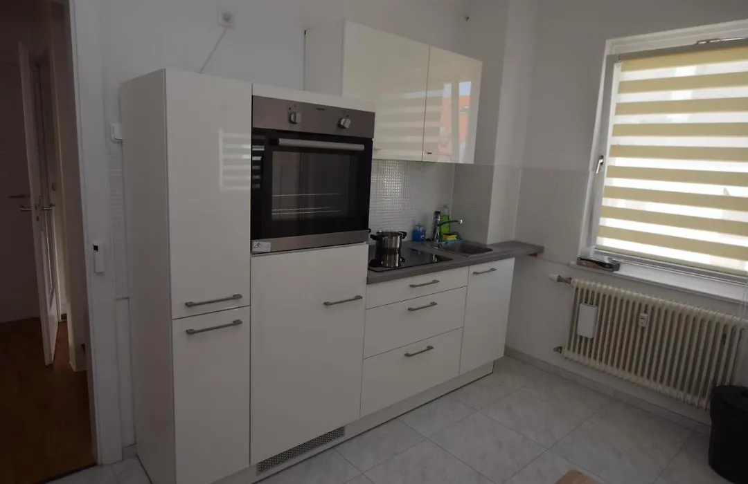 Nuertingen Zimmer Mit Gemeinschaftsraeumen-1
