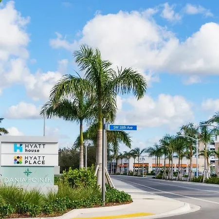 Hyatt Place Fort Lauderdale Airport/Cruise Port-2