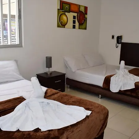 Hotel Golden Suite-3
