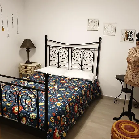 Lisbon Hostel Terminal 4-3