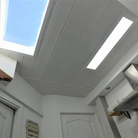 Apartamento con aparcamiento privado en Marbella-3