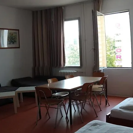 Hostel am Kurtti-3