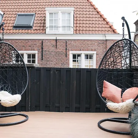 Pink Flamingo Boutique Hostel-3