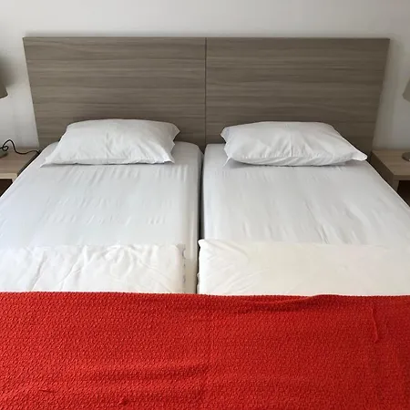Be Lisbon Hostel Intendente-2