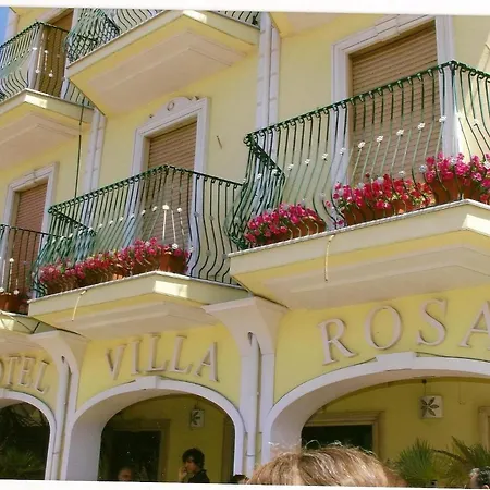 Hotel Villarosa con Vespa Rent-3