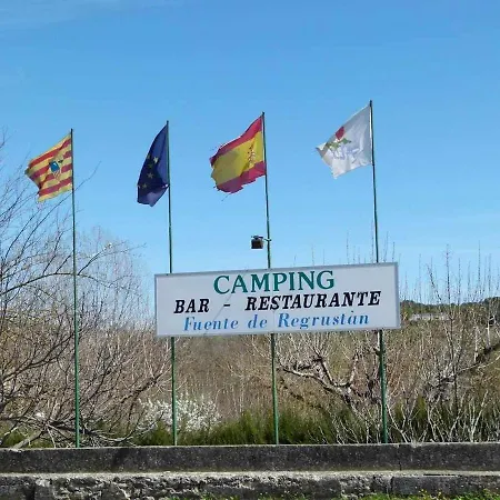 Bungalow & Camping Fuente De Regrustan-3