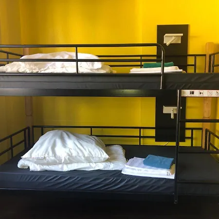 Backpackers Duesseldorf - Self Check-In-2
