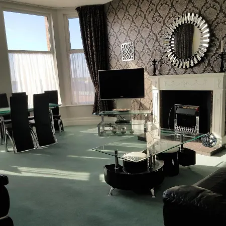 Promenade Apartments-3