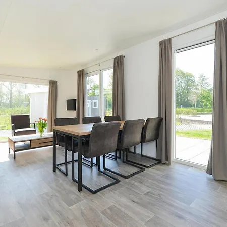 Welcome In - Chalets Vakantiepark Hart Van Zeeland Met Zonnig Terras-2