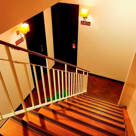East Hotel-3