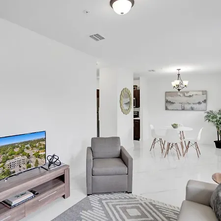 Renzzi Wynwood Apartments-3
