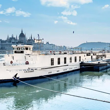 Onriver Hotels - Ms Cezanne-2