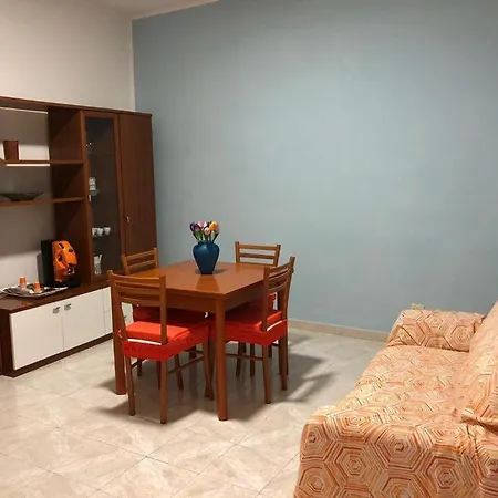 Rosy House-3