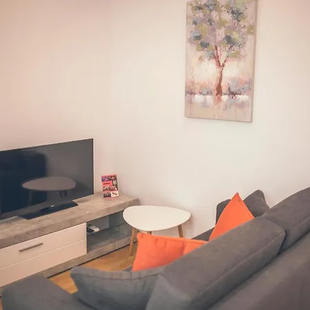 Apartamentos Puerta Sevilla-2