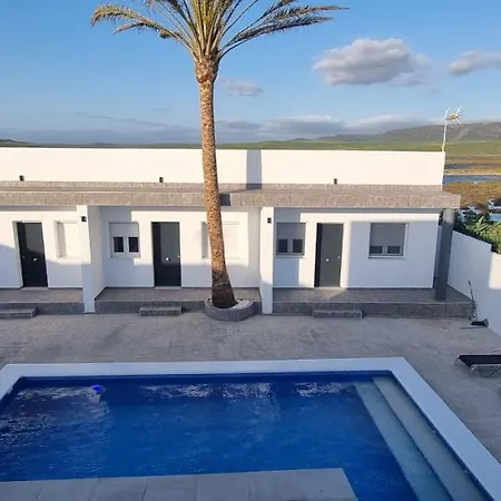 Apartamentos La Playa-3