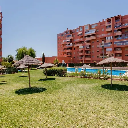 Apartamento Teatinos Malaga, Metro, Free Parking&Pool-2
