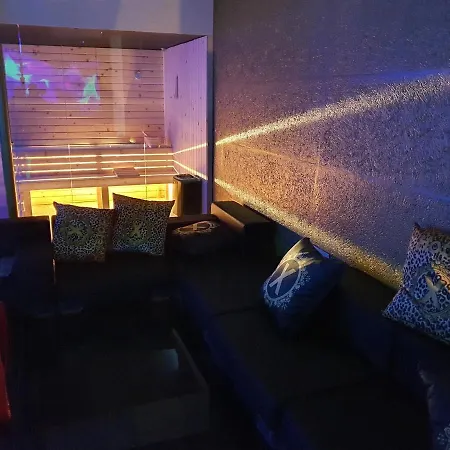 X Hotel-3