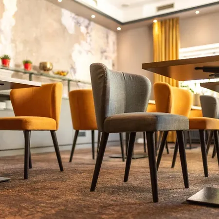Hotel Rheinischer Hof-3