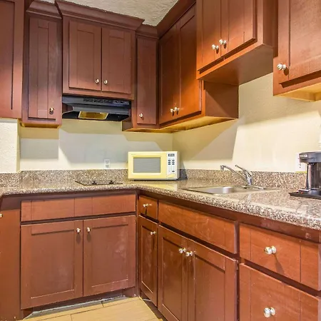 Rodeway Inn & Suites Houston Near Medical Center-3